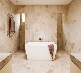 Turko argento bathroom